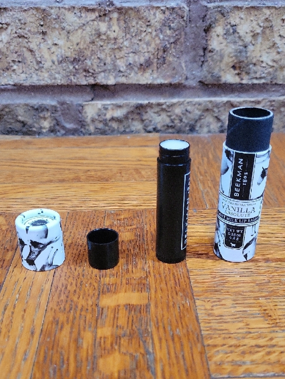 Beekman 1802 Vanilla Absolute Soap and Lip Balm Set New - Picture 5 of 5